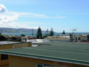 Apollo Bay Hideaway 5 minute walk to the beach